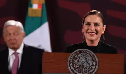 Beatriz Guti�rrez M�ller durante la conferencia matutina en Palacio Nacional
