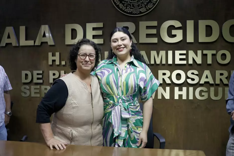 Se rene presidenta municipal Alejandra Padilla Orozco con alcaldesa electa Rocio Adame Muoz