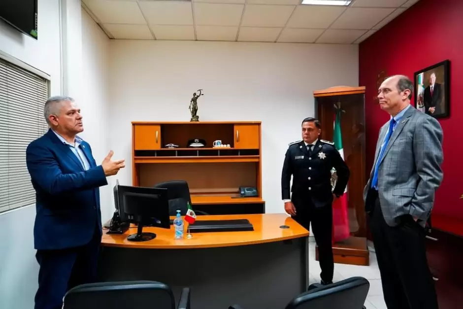 Recibe Carlos Ibarra al Cnsul General de EE.UU. en Tijuana