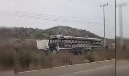 Autob�s de transporte de personal se incendi� en bulevar Garc�a