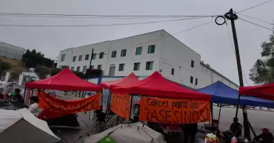 Campamento al exterior de la empresa Prime Wheel