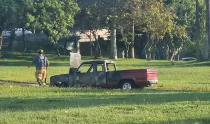 Se incendia camioneta en Zona R�o