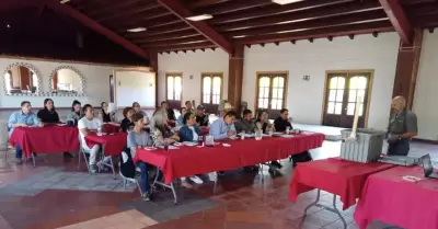 Capacita CESPT a sector restaurantero de Playas de Rosarito para un manejo adecu