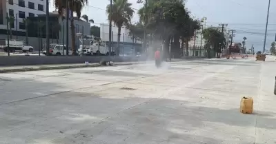 Realiza Gobierno de Ensenada barrido mec�nico en alrededor de 42 kil�metros de v
