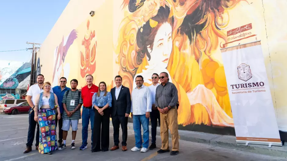 Renuevan murales de La Chinesca con el programa 'Rutas Mgicas del Color'