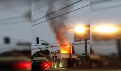 Incendio en colonia 20 de Noviembre provoc� apagones en La Mesa