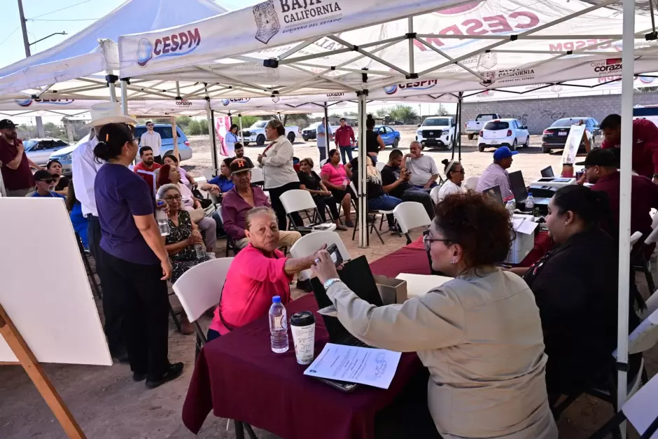 Lleva agua a colonias que ms lo necesitan en Mexicali