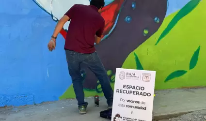 Rehabilitan parque y cancha de usos m�ltiples en San Quint�n