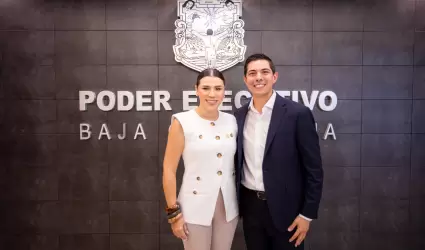 Firman Rom�n Cota y Marina del Pilar acuerdo contra la pobreza y el rezago socia
