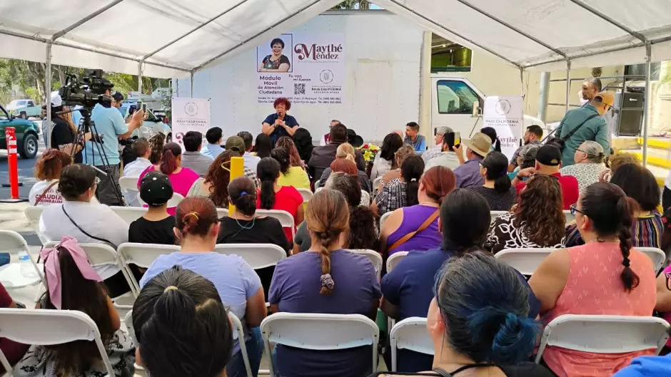 Diputada Mayth� M�ndez inaugura m�dulos de atenci�n ciudadana