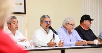 Presentan opciones de financiamiento a citricultores del Valle de Mexicali