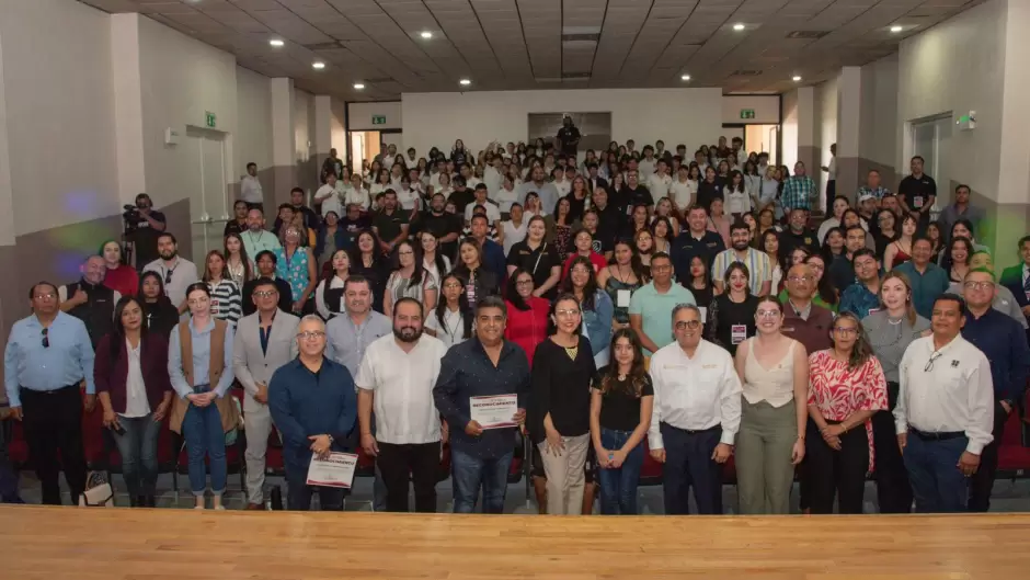 Segundo concurso estatal de canto de Cobach BC