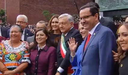 Llegada de L�pez Obrador al Palacio de San L�zaro