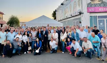Busca Amintha Brice�o aspira a ser la primer presidenta del PAN en Baja Californ