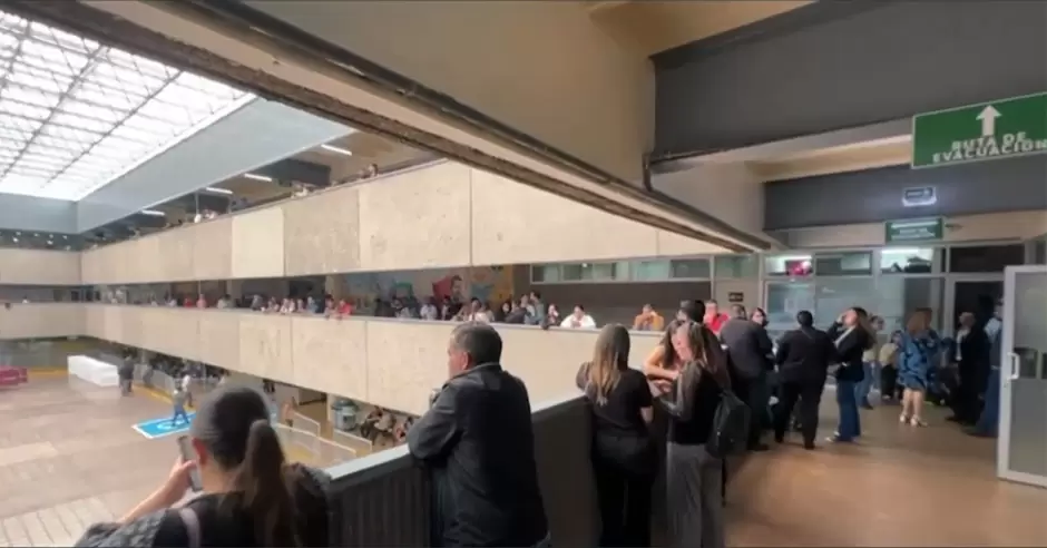 Por falla de c�mputo en palacio municipal suspendieron operaciones y servicios