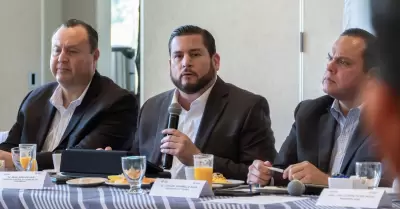 Encabeza alcalde Ismael Burgue�o encuentro empresarial para la creaci�n del Cons