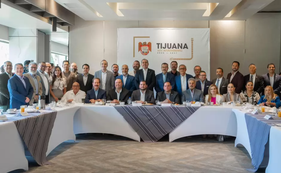 Encabeza alcalde Ismael Burgue�o encuentro empresarial para la creaci�n del Consejo Consultivo