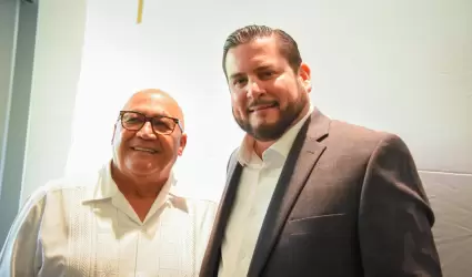 Reuni�n con el alcalde Ismael Burgue�o