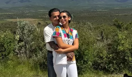 Christian Nodal y �ngela Aguilar