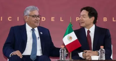 Alfonso Cepeda Salas, y el secretario de Educaci�n P�blica, Mario Delgado Carril