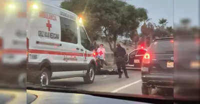 Motociclista atropellado en la V�a R�pida Oriente provoca congesti�n vehicular