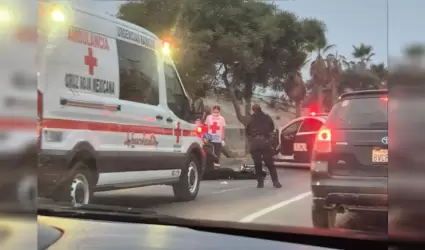 Motociclista atropellado en la V�a R�pida Oriente provoca congesti�n vehicular