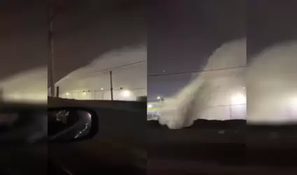 Fuga de agua frente a la Central de Autobuses afect� servicio durante la madruga