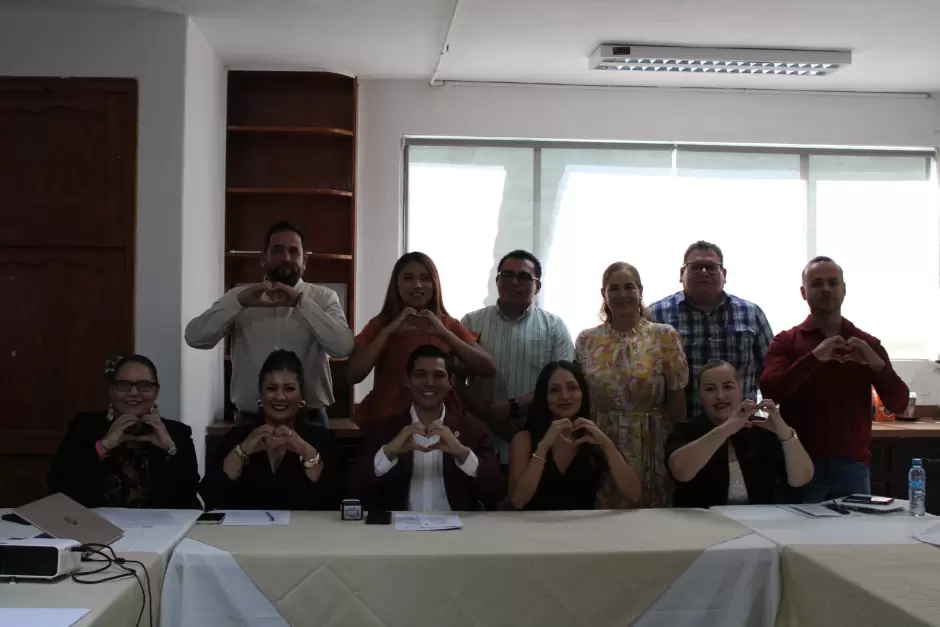 Inaugura Rom�n Cota mi�rcoles ciudadanos en Tecate