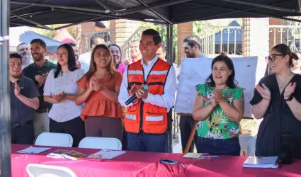 Inaugura Rom�n Cota mi�rcoles ciudadanos en Tecate