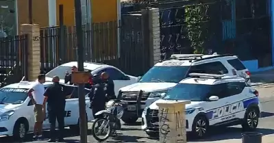 Asaltan tienda Oxxo en la intersecci�n de L�zaro C�rdenas y R�o Presidio