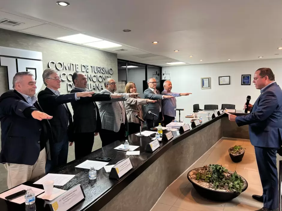 Sector Tur�stico reconoce labor de Karim Chalita