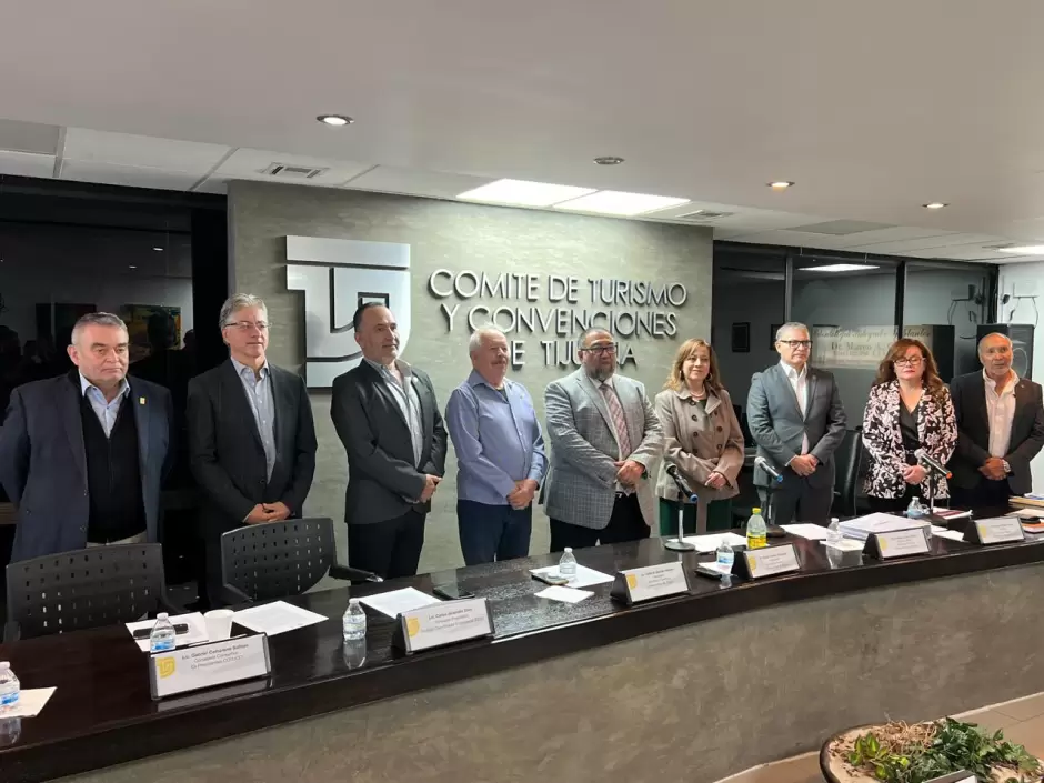Sector Tur�stico reconoce labor de Karim Chalita