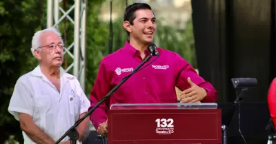 Celebra Rom�n Cota aniversario de Tecate