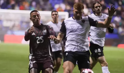 Partido amistoso entre la Selecci�n Mexicana y el Valencia de Espa�a