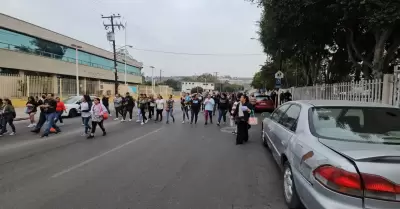 Exigen maestros para el Centro de Atenci�n M�ltiple Hellen Keller