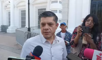 Alberto V�zquez Valencia, alcalde de Huatabampo