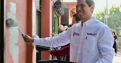 Da inicio Rom�n Cota a "Rutas M�gicas del Color"