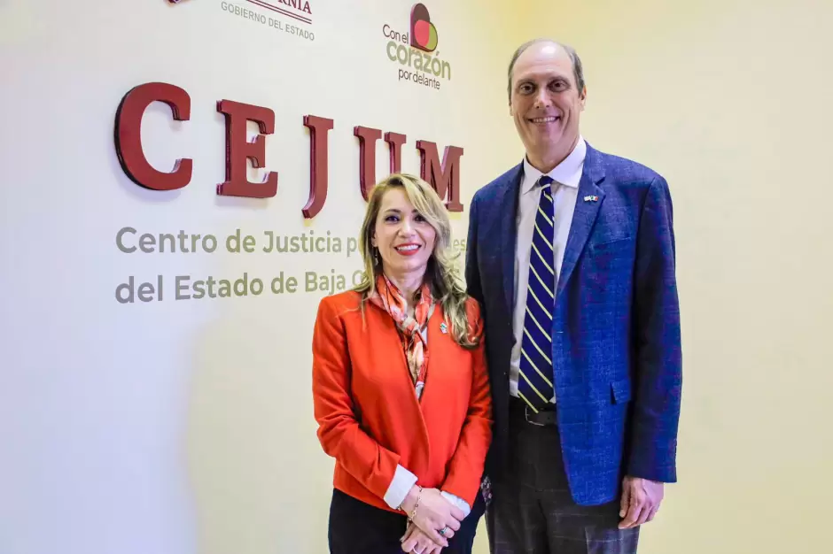 Christopher Teal, C�nsul General de Estados Unidos en Tijuana visita Cejum
