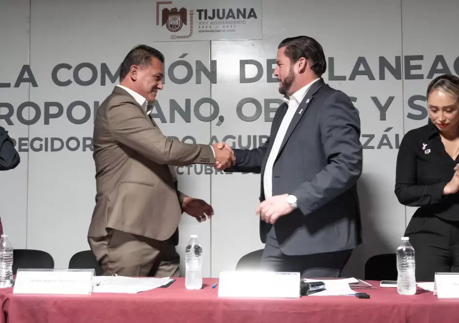 Impulsar�n el desarrollo ordenado y responsable de la ciudad: Ismael Burgue�o