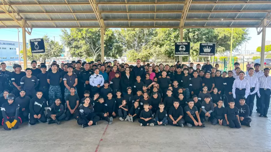 Realiza Roc�o Adame primer pase de lista de la Polic�a Juvenil