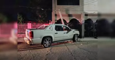 Choque sin lesionados en la Avenida Revoluci�n; conductor fue detenido en estado