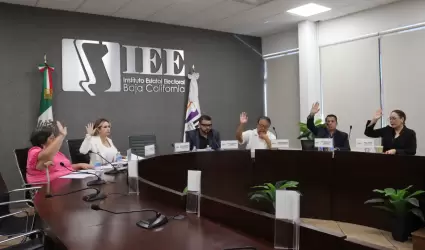 Declara IEEBC oficialmente p�rdida de registro de FXMBC y cancela la acreditaci�