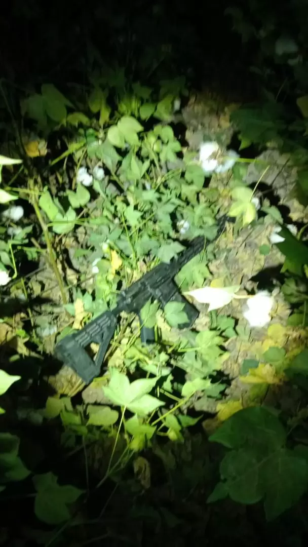 Tiroteo en la zona Valle deja veh�culos abandonados y un arma de fuego