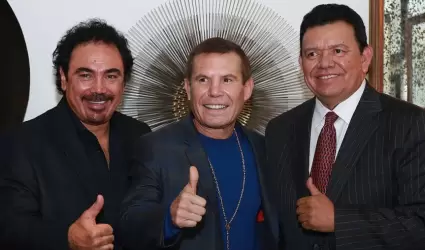 Hugo S�nchez, Julio C�sar Ch�vez y Fernando Valenzuela
