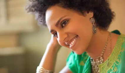 Malika Zarra, cantante marroqu�