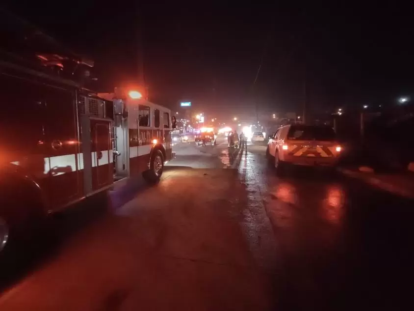 Atiende Bomberos Tijuana incendio de viviendas en Villa del Campo; inmediata respuesta evit� una propagaci�n mayor