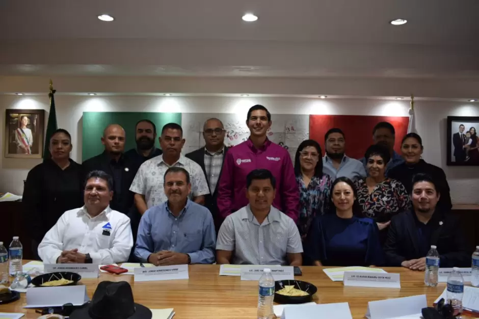 Instala Rom�n Cota el Consejo Municipal de Catastro Inmobiliario en Tecate