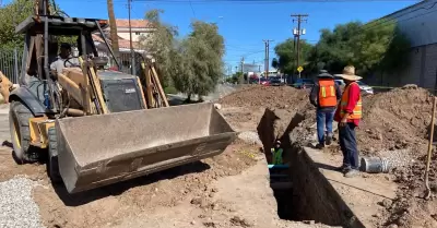 Avanza construcci�n de subcolector pluvial en colonia Nueva
