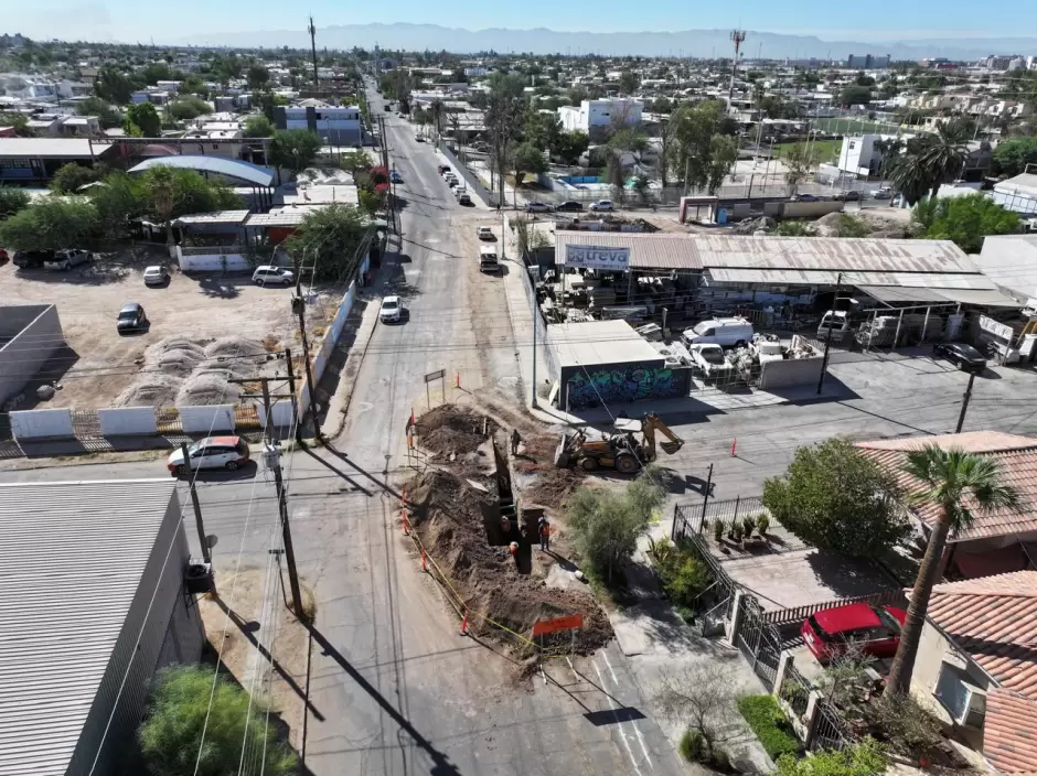 Avanza construcci�n de subcolector pluvial en colonia Nueva