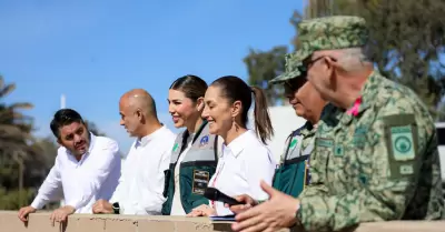 Presidenta de M�xico y Gobernadora de BC realizan recorrido por planta de tratam